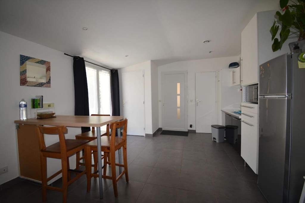 Grand Studio Independant Avec Jardin Goussainville  Ngoại thất bức ảnh